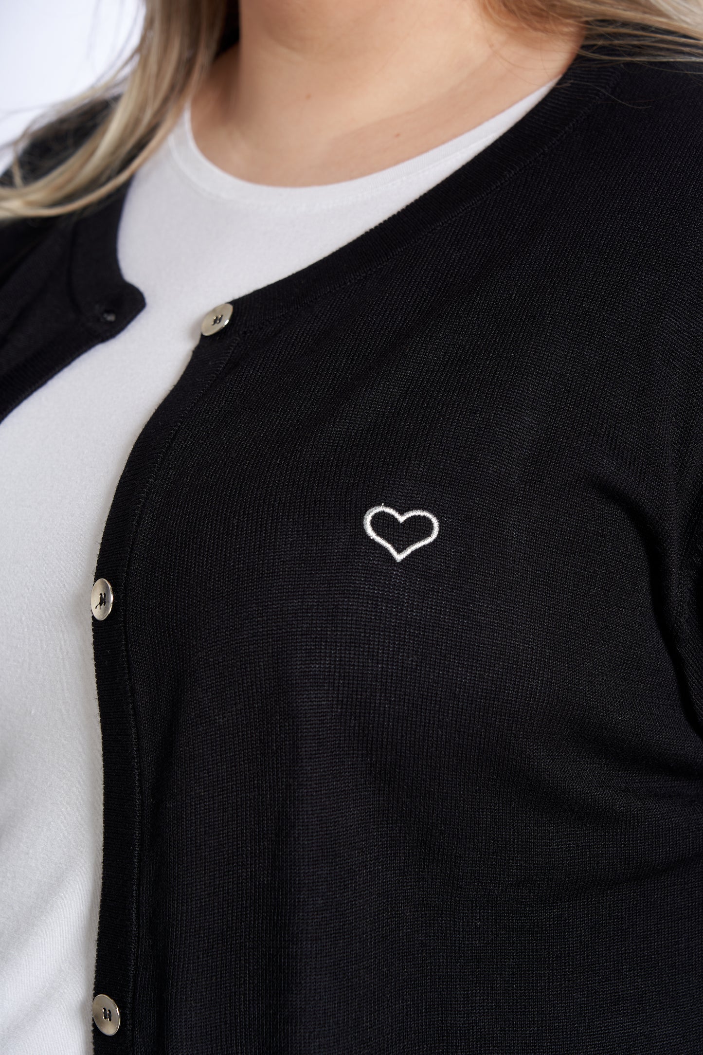 Plus size cardigan – Kort strik i sort