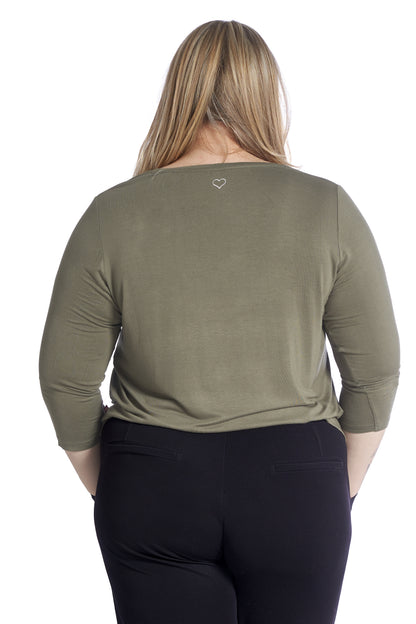 Plus size T-shirt dame Army med 3/4 ærmer – Blød og komfortabel